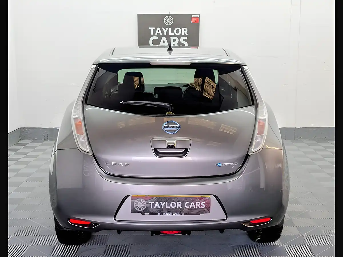 Used 2016 Nissan Leaf Tekna Grey - Interior and Exterior details 6