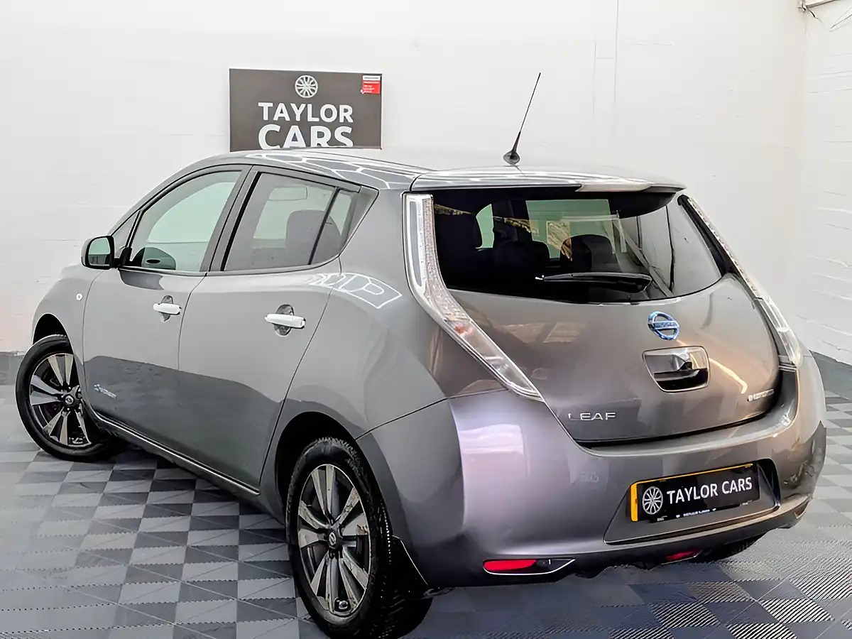 Used 2016 Nissan Leaf Tekna Grey - Interior and Exterior details 7