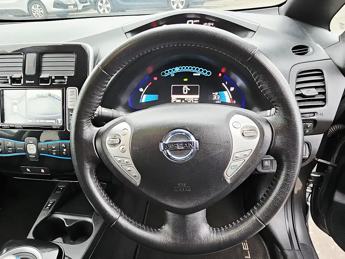 Used 2016 Nissan Leaf Tekna Grey - Interior and Exterior details 13