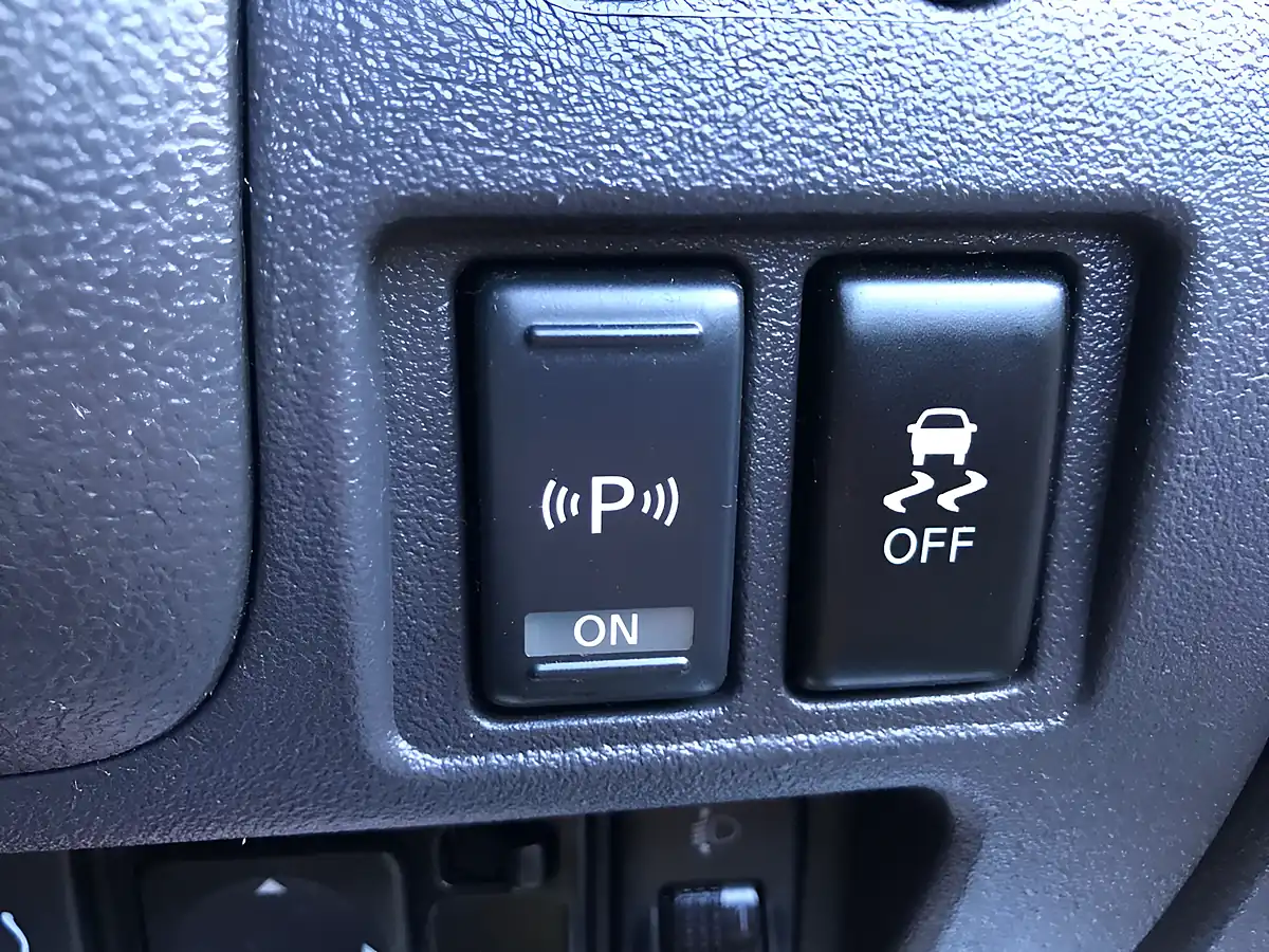 Used 2016 Nissan Micra N-Tec Silver - Interior and Exterior details 12