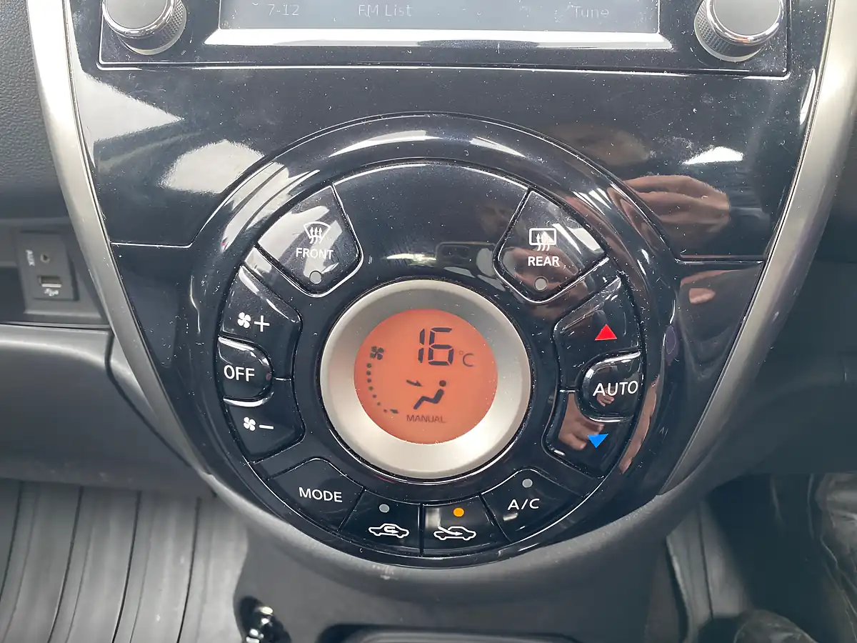 Used 2016 Nissan Micra Tekna Black - Interior and Exterior details 17