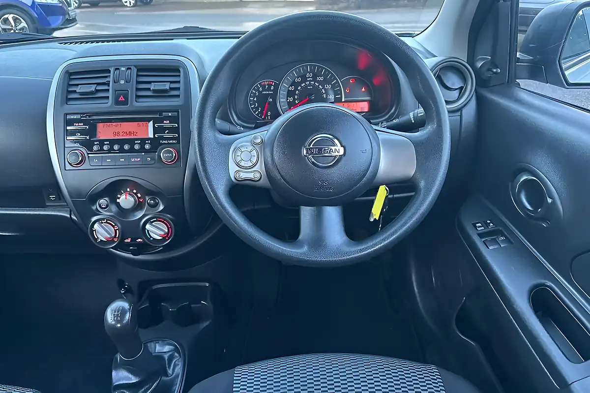 Used 2016 Nissan Micra Visia Platinum Silver - Interior and Exterior details 10
