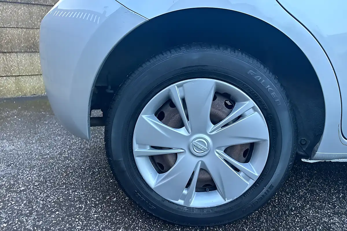 Used 2016 Nissan Micra Visia Platinum Silver - Interior and Exterior details 13