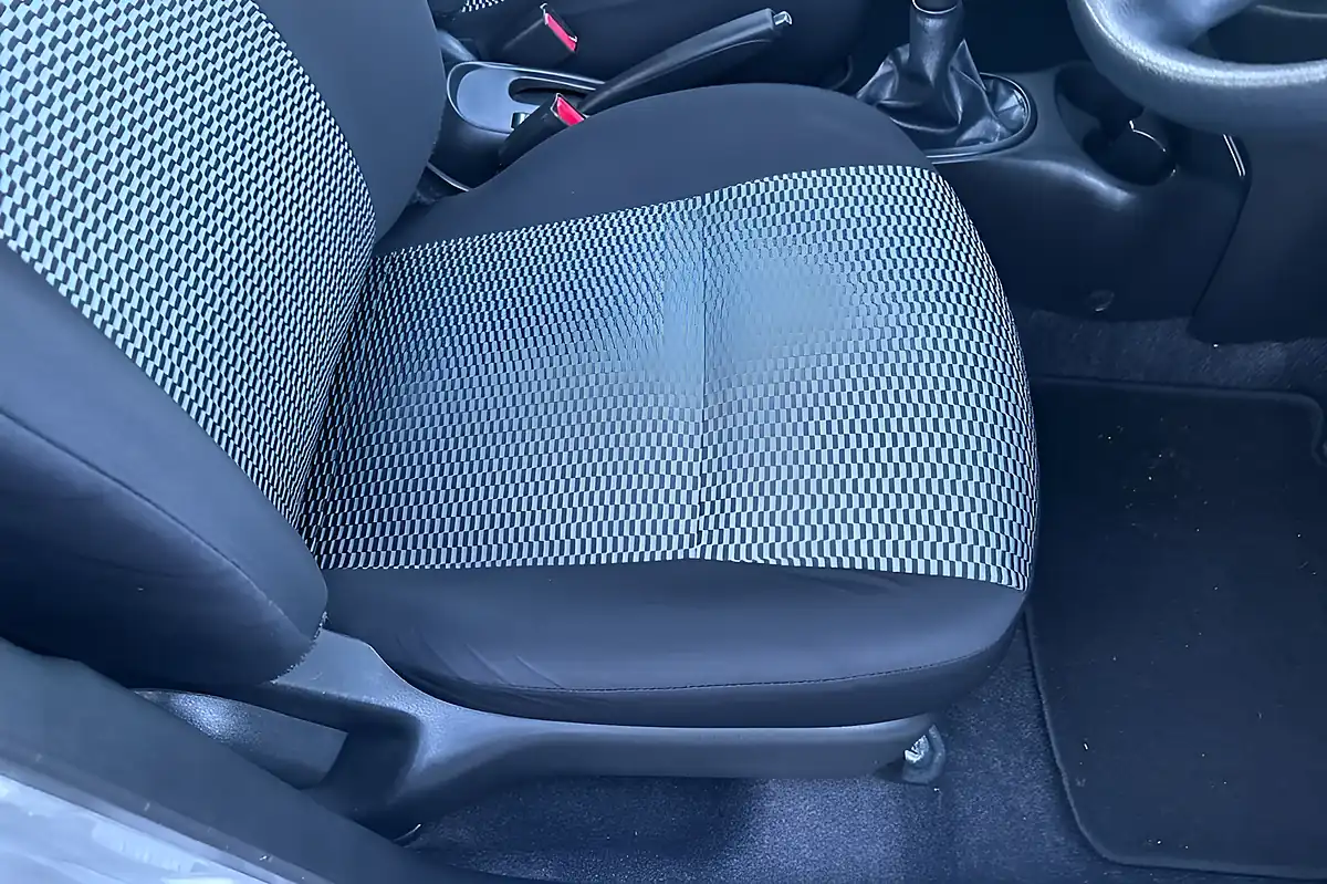 Used 2016 Nissan Micra Visia Platinum Silver - Interior and Exterior details 19