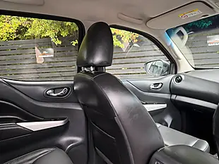 Used 2016 Nissan Navara Tekna Black - Interior and Exterior details 15