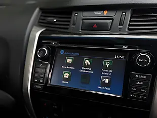 Used 2016 Nissan Navara Tekna Black - Interior and Exterior details 18