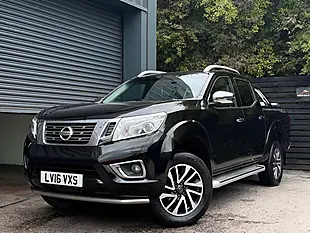 Used 2016 Nissan Navara Tekna Black - Interior and Exterior details 20