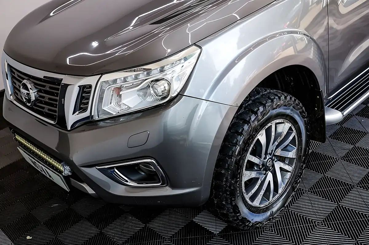 Used 2016 Nissan Navara Tekna Grey - Interior and Exterior details 18