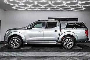 Used 2016 Nissan Navara Tekna Grey - Interior and Exterior details 3