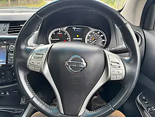 Used 2016 Nissan Navara Tekna Grey - Interior and Exterior details 17