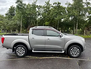 Used 2016 Nissan Navara Tekna Grey - Interior and Exterior details 5