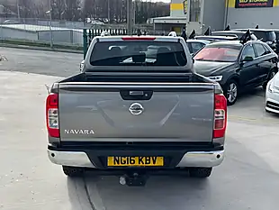 Used 2016 Nissan Navara Tekna Grey - Interior and Exterior details 10