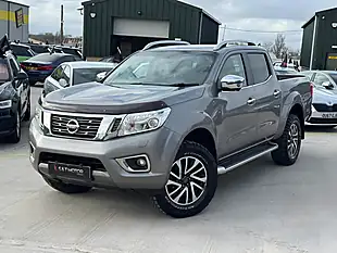 Used 2016 Nissan Navara Tekna Grey - Interior and Exterior details 3