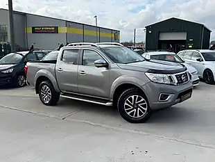 Used 2016 Nissan Navara Tekna Grey - Interior and Exterior details 5