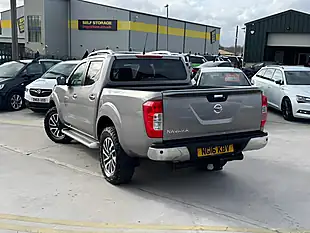 Used 2016 Nissan Navara Tekna Grey - Interior and Exterior details 7