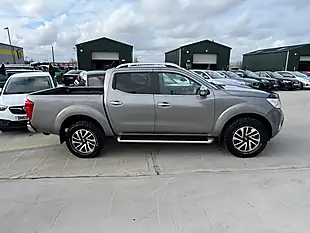 Used 2016 Nissan Navara Tekna Grey - Interior and Exterior details 8