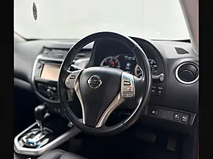Used 2016 Nissan Navara Tekna Savannah Yellow - Interior and Exterior details 17
