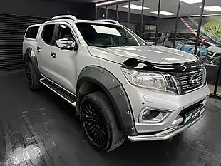 Used 2016 Nissan Navara Tekna Silver - Interior and Exterior details 8