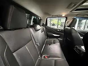 Used 2016 Nissan Navara Tekna Silver - Interior and Exterior details 9
