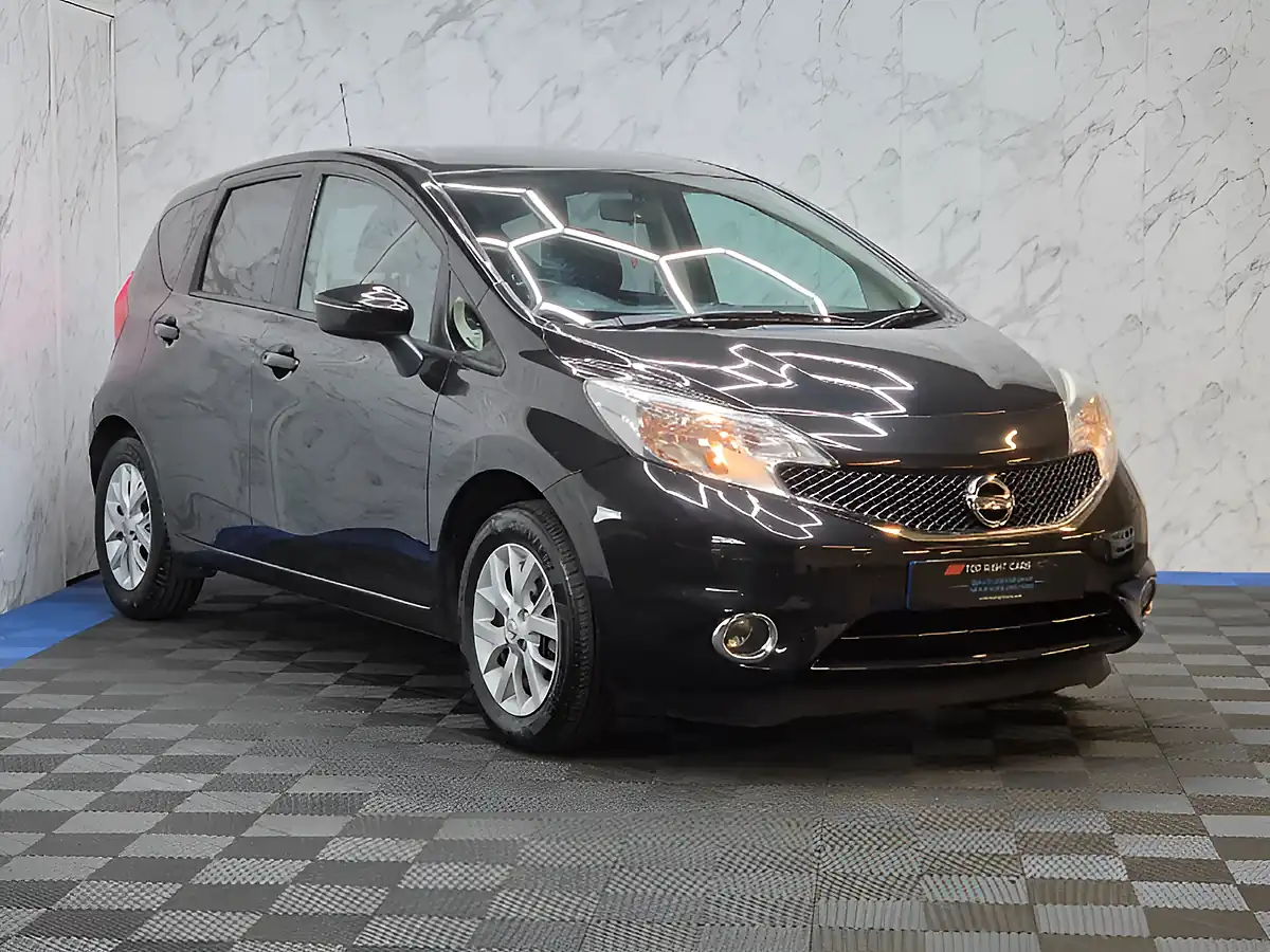 Used 2016 Nissan Note Acenta Black - Front View