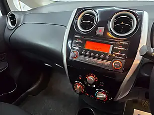 Used 2016 Nissan Note Acenta Black - Interior and Exterior details 17