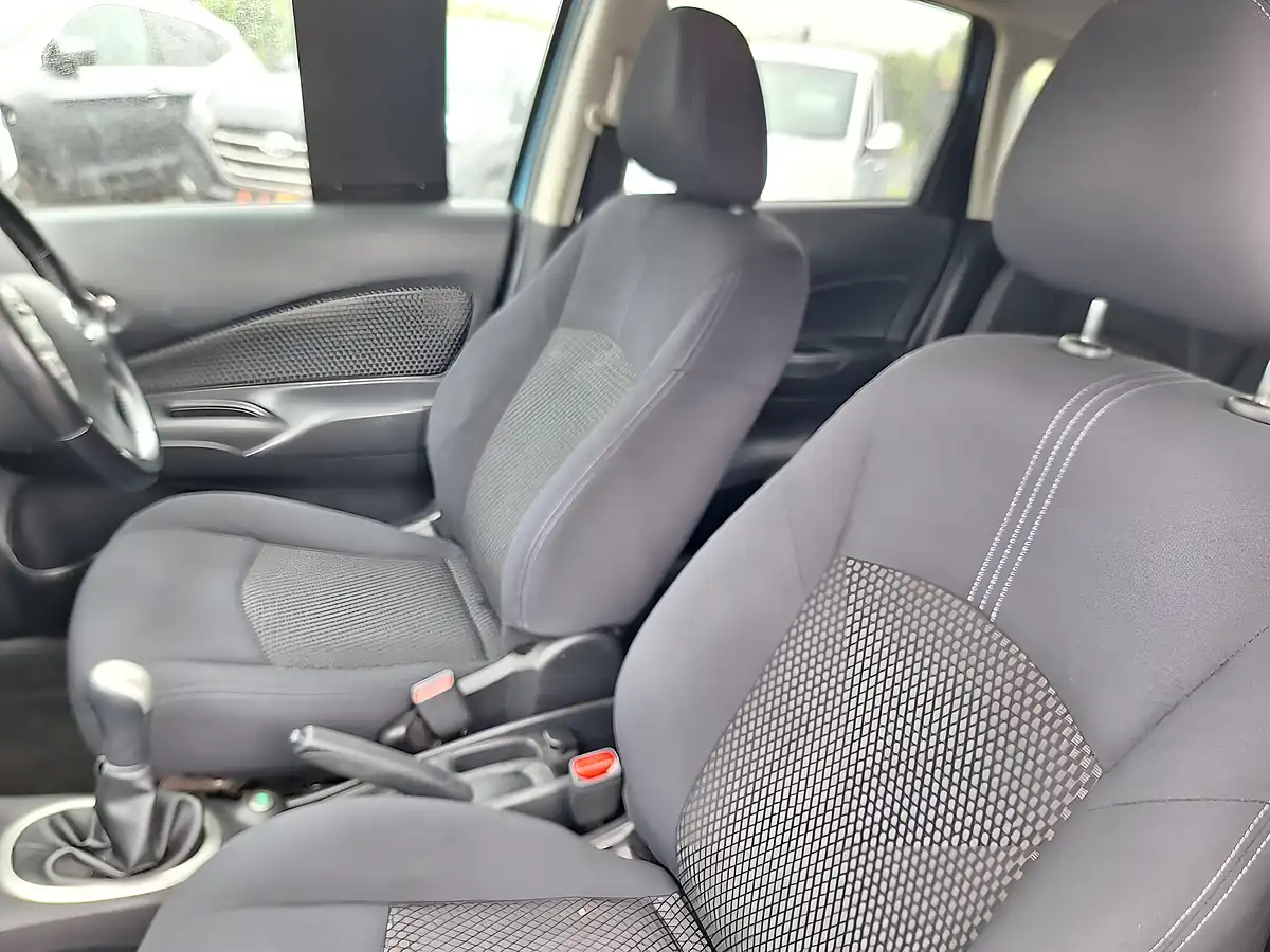 Used 2016 Nissan Note Acenta Blue - Interior and Exterior details 7