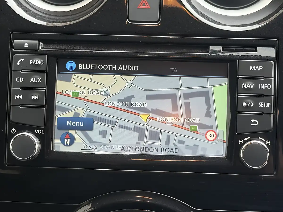 Used 2016 Nissan Note Acenta Premium Grey - Interior and Exterior details 12