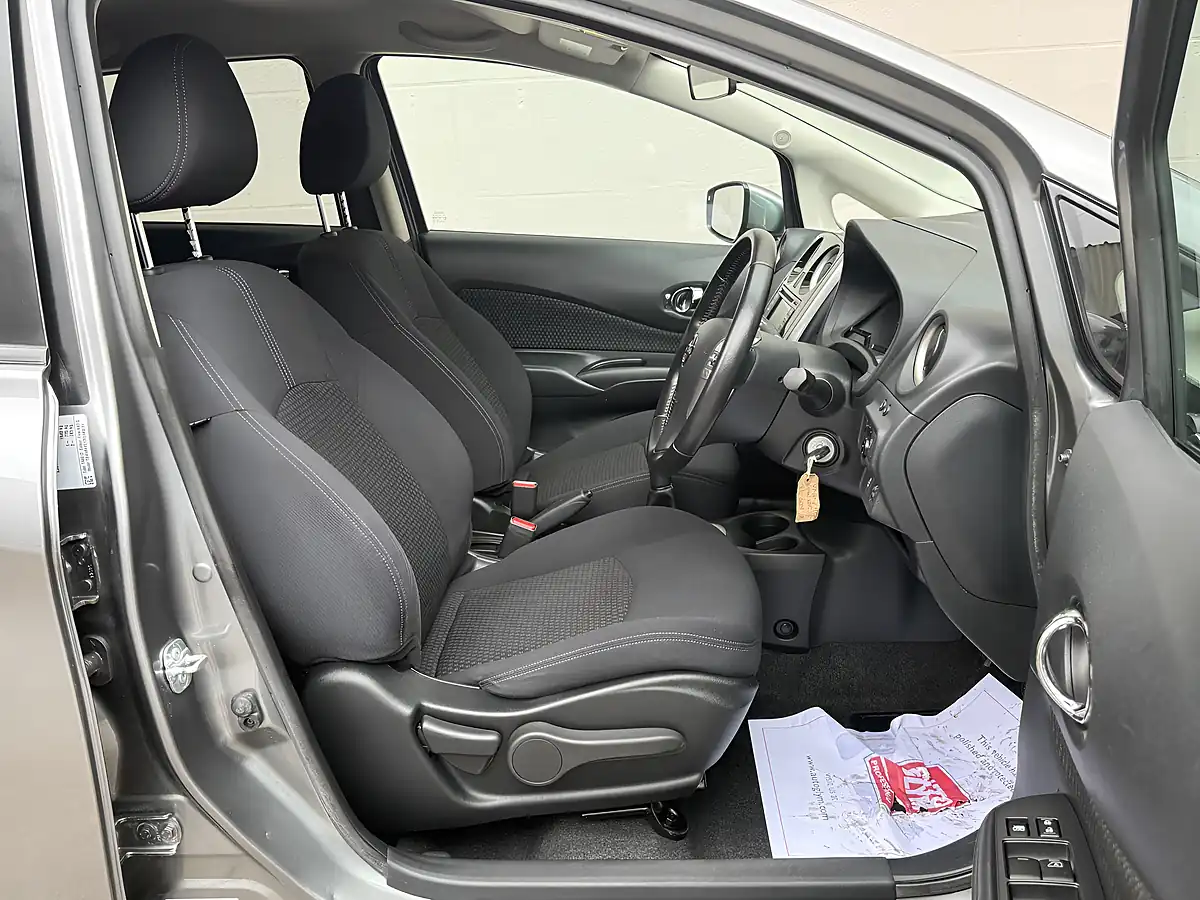 Used 2016 Nissan Note Acenta Premium Grey - Interior and Exterior details 15