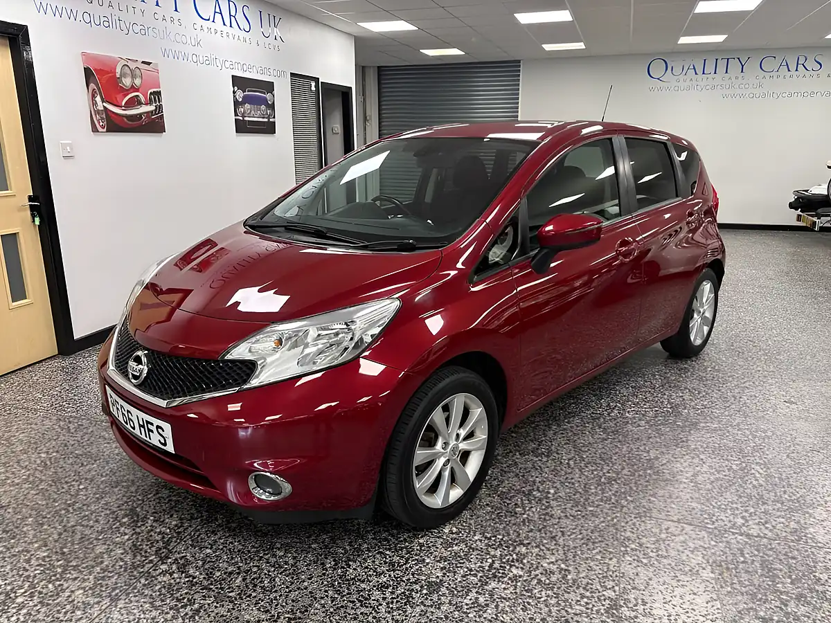 Used 2016 Nissan Note Acenta Premium Red - Front View
