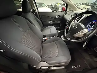 Used 2016 Nissan Note Acenta Premium Red - Interior and Exterior details 17