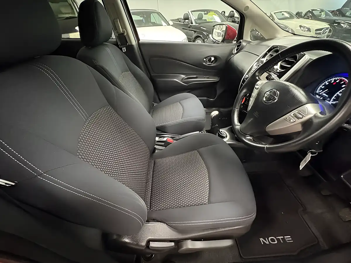 Used 2016 Nissan Note Acenta Premium Red - Interior and Exterior details 17