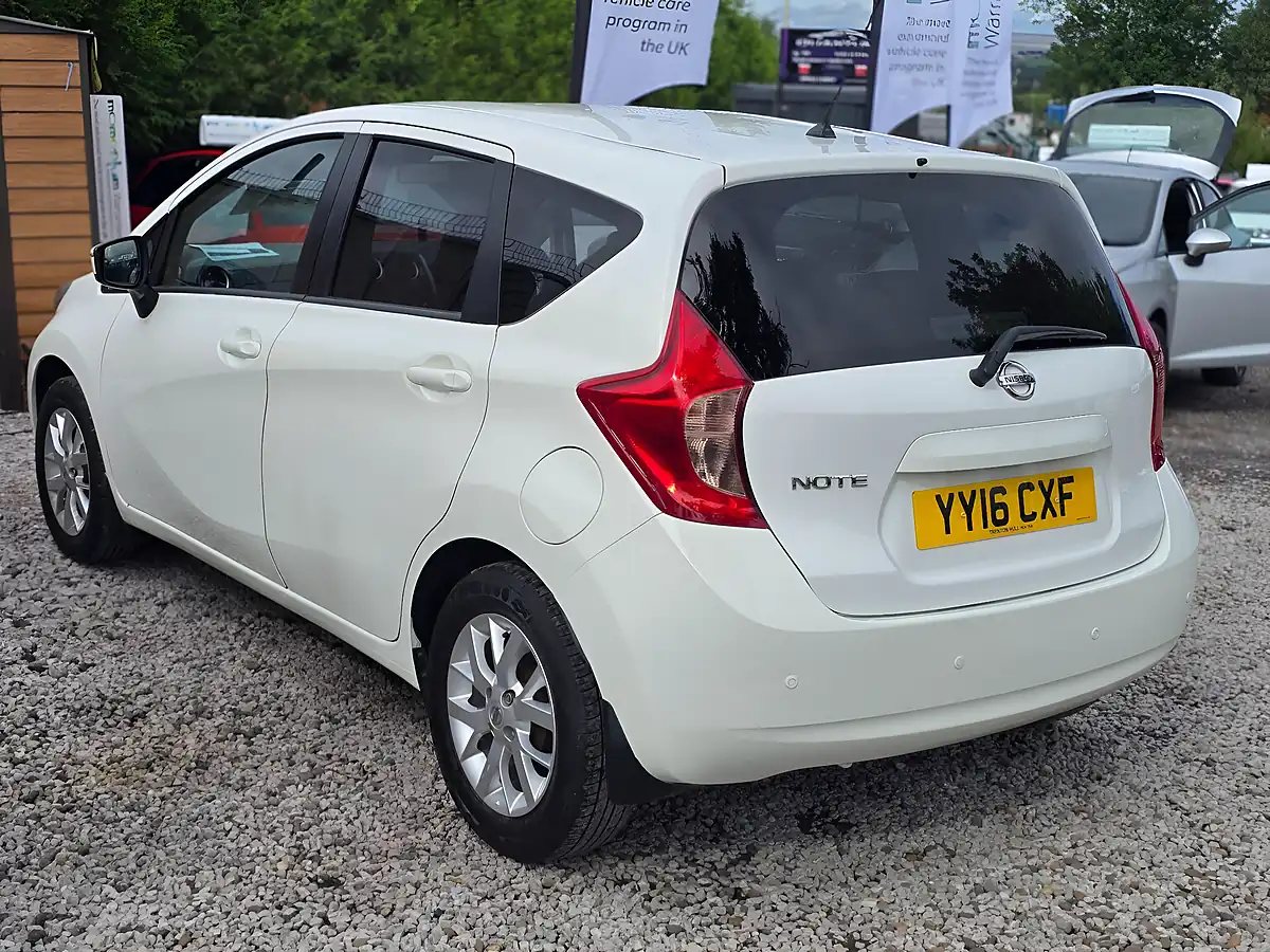 Used 2016 Nissan Note Acenta Premium White - Interior and Exterior details 4