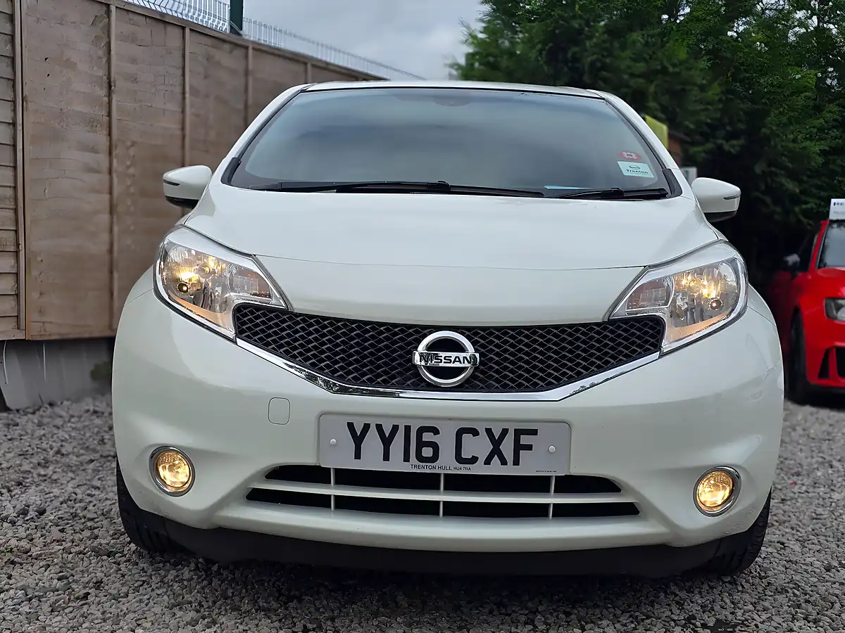 Used 2016 Nissan Note Acenta Premium White - Interior and Exterior details 6
