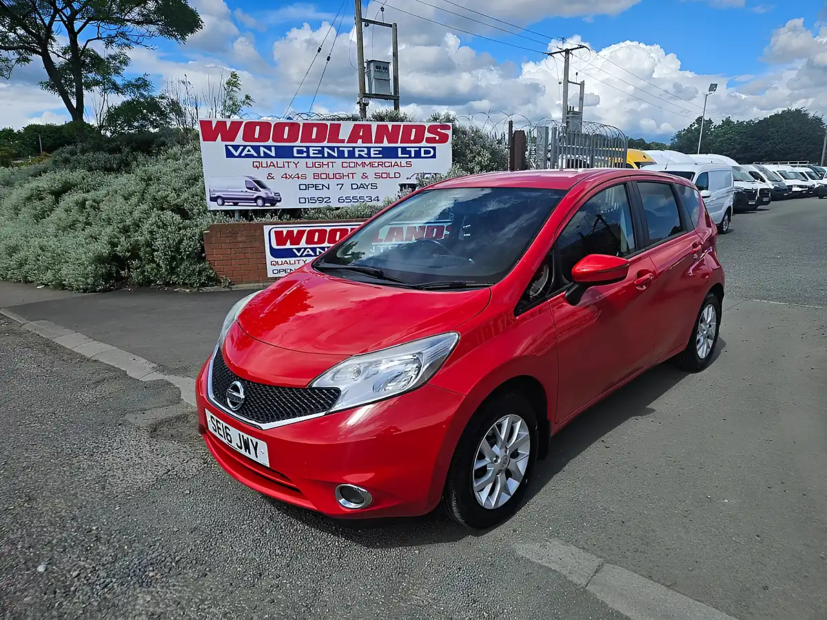 Used 2016 Nissan Note Acenta Red - Interior and Exterior details 4