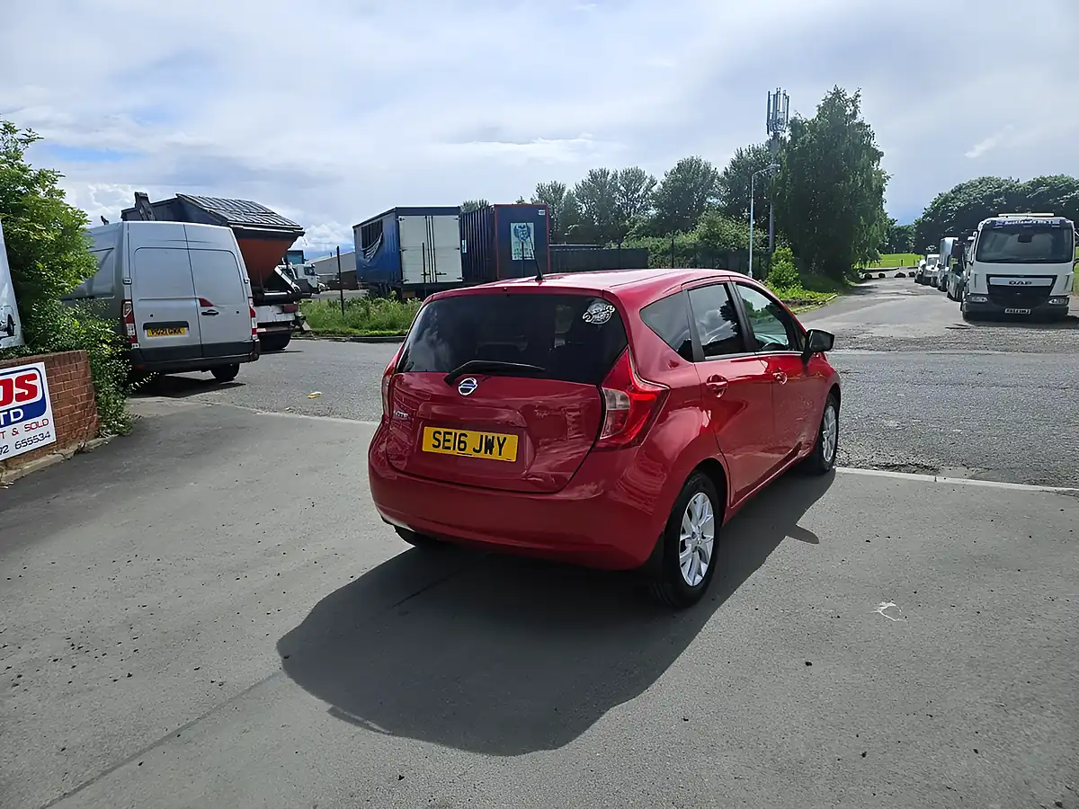 Used 2016 Nissan Note Acenta Red - Interior and Exterior details 8