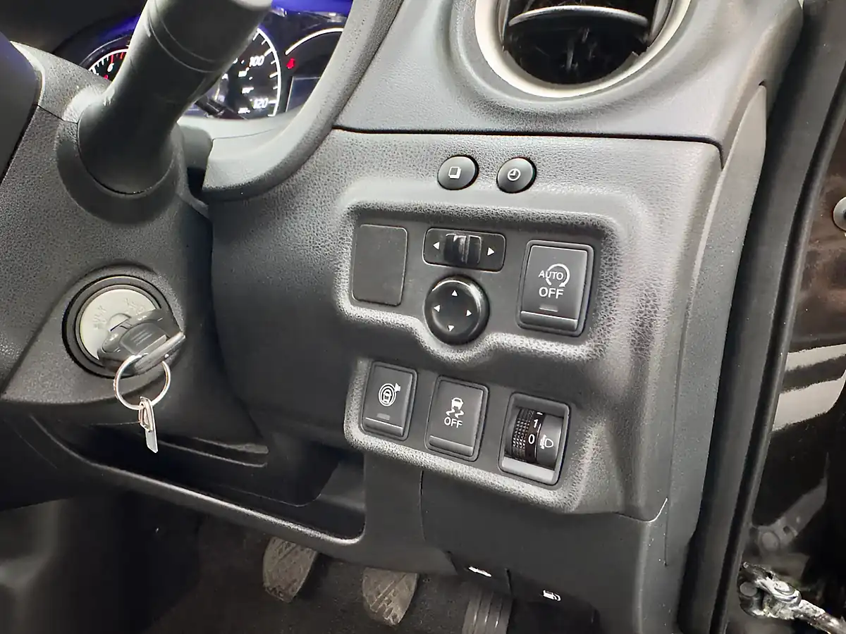 Used 2016 Nissan Note N-Tec Black - Interior and Exterior details 17