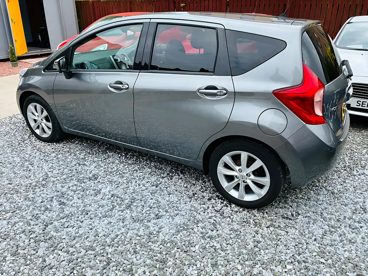 Used 2016 Nissan Note Tekna Grey - Interior and Exterior details 18