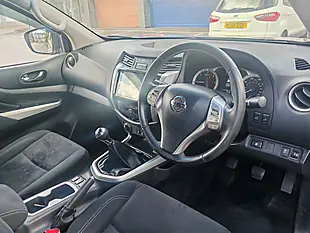 Used 2016 Nissan NP300 Navara N-Connecta Grey - Interior and Exterior details 10