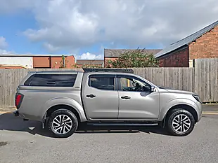 Used 2016 Nissan NP300 Navara N-Connecta Grey - Interior and Exterior details 5