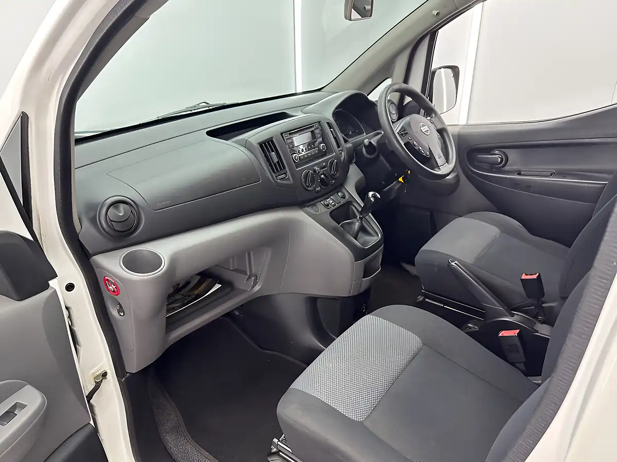 Used 2016 Nissan NV200 Acenta Alabaster White - Interior and Exterior details 12