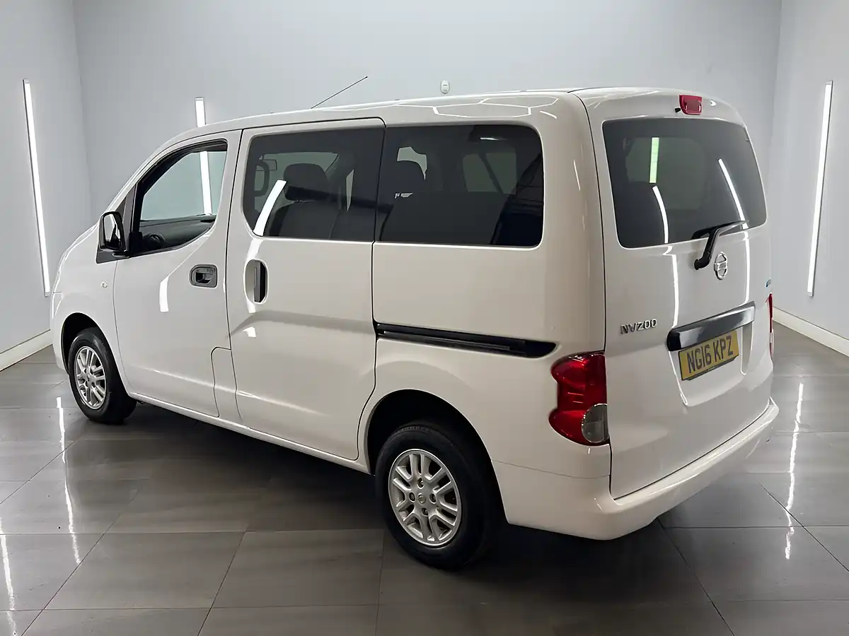 Used 2016 Nissan NV200 Acenta Alabaster White - Interior and Exterior details 5