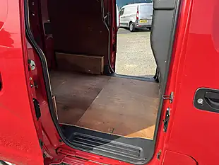 Used 2016 Nissan NV200 Acenta Red - Interior and Exterior details 13