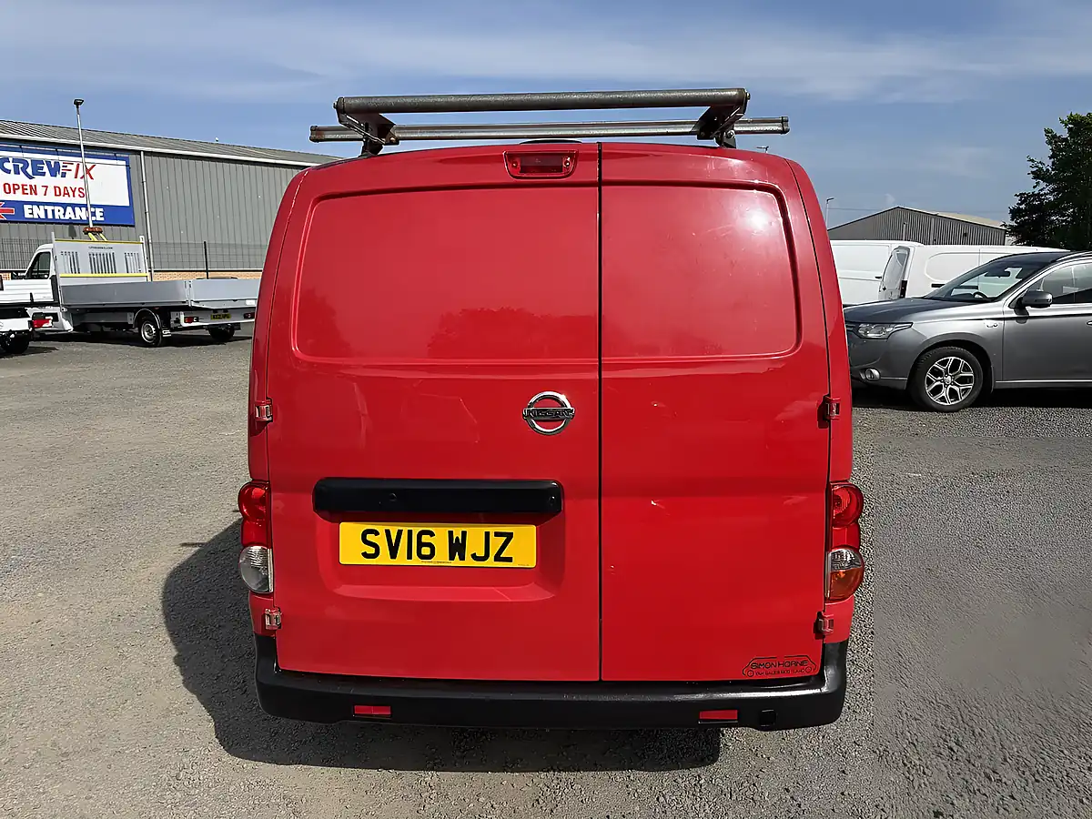 Used 2016 Nissan NV200 Acenta Red - Interior and Exterior details 6