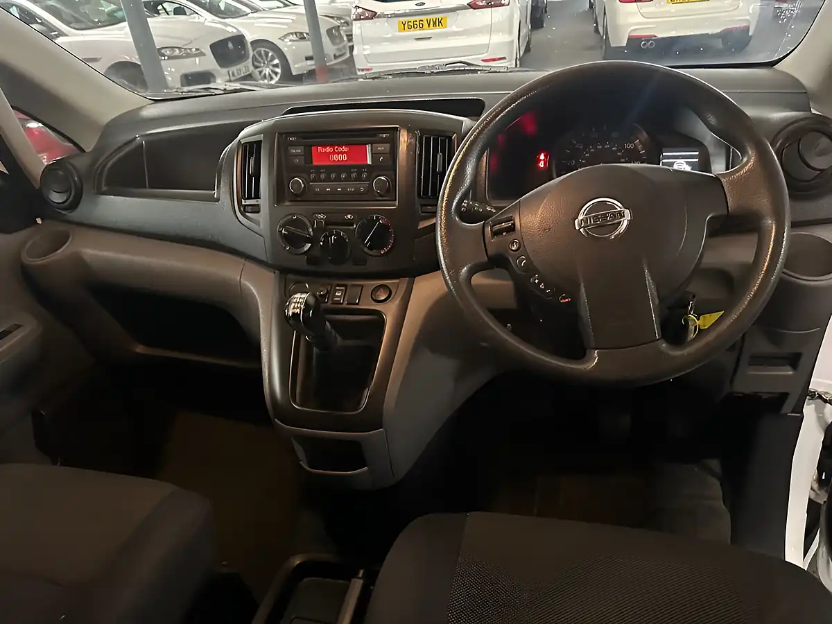 Used 2016 Nissan NV200 Acenta White - Interior and Exterior details 18