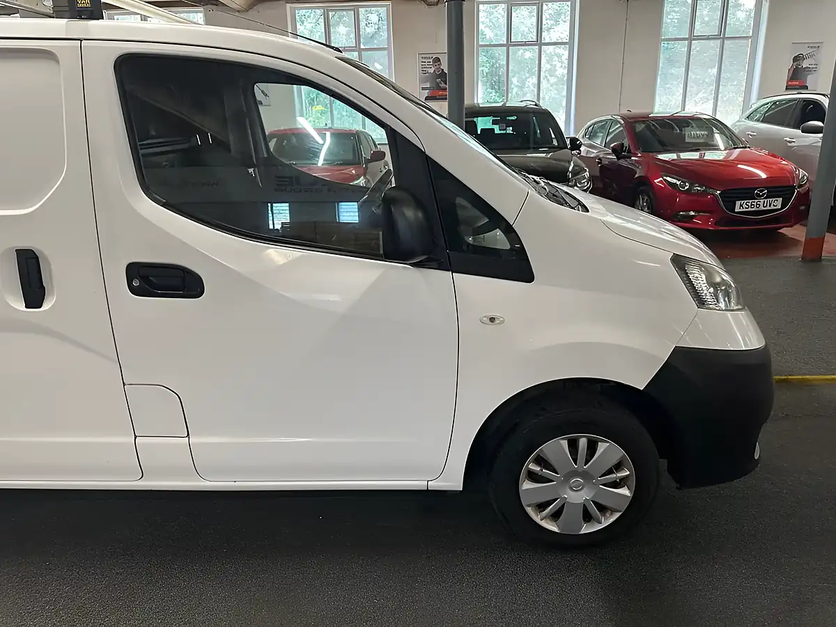 Used 2016 Nissan NV200 Acenta White - Interior and Exterior details 19