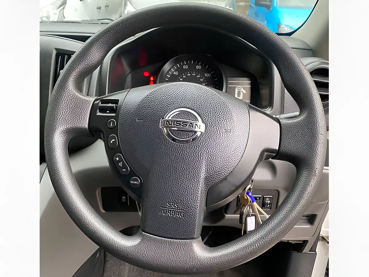 Used 2016 Nissan NV200 Acenta White - Interior and Exterior details 16