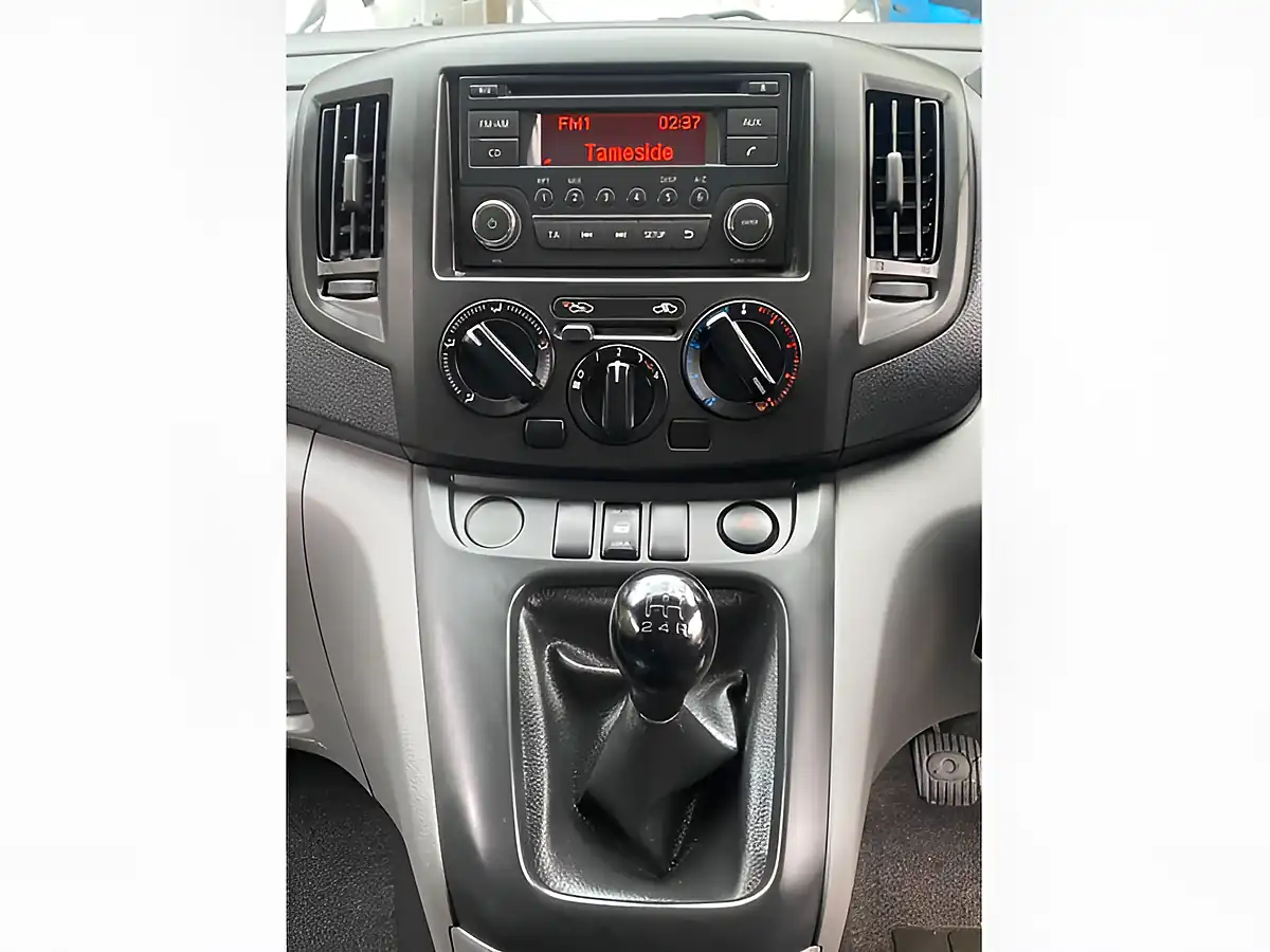 Used 2016 Nissan NV200 Acenta White - Interior and Exterior details 18
