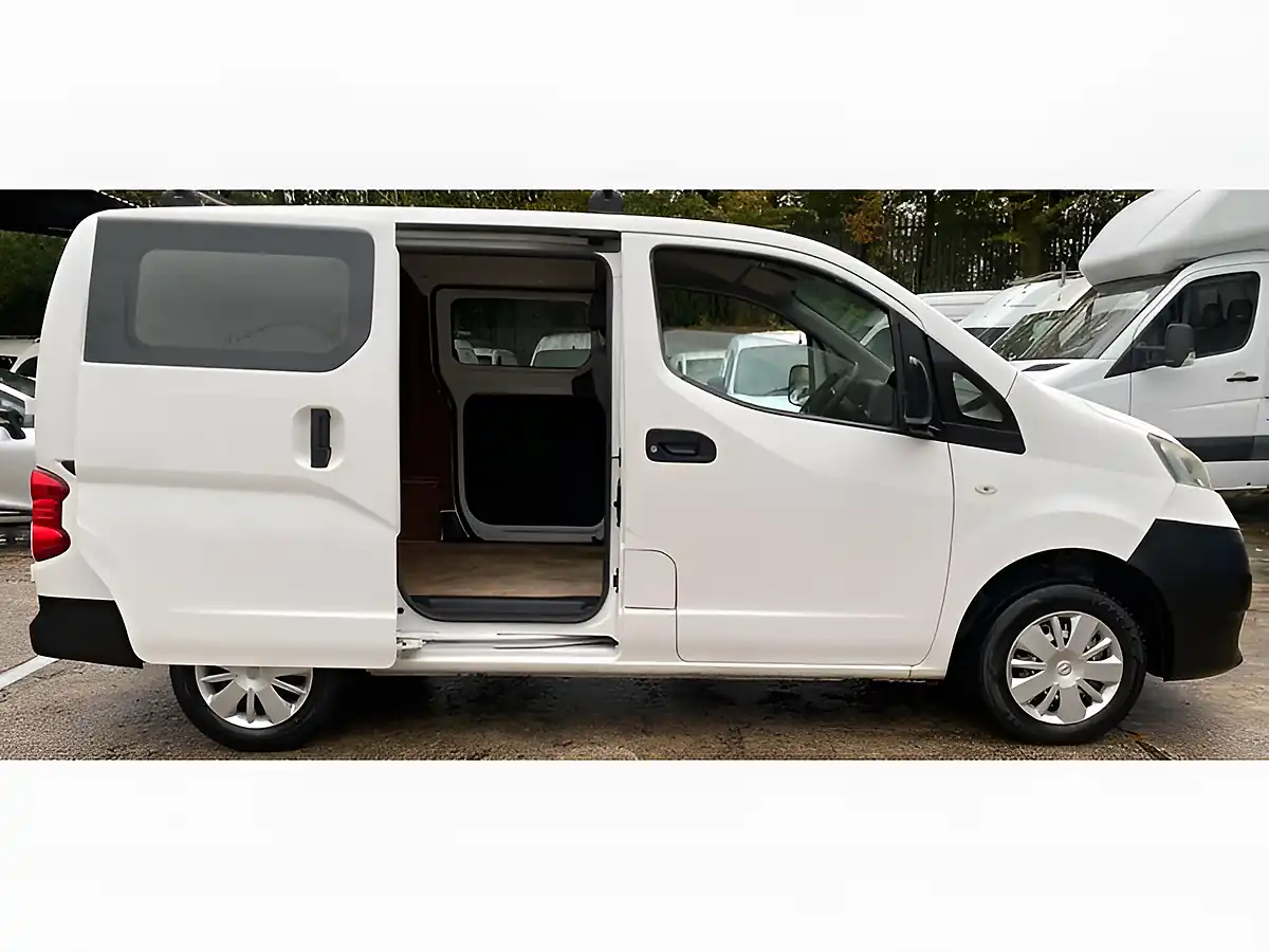 Used 2016 Nissan NV200 Acenta White - Interior and Exterior details 5