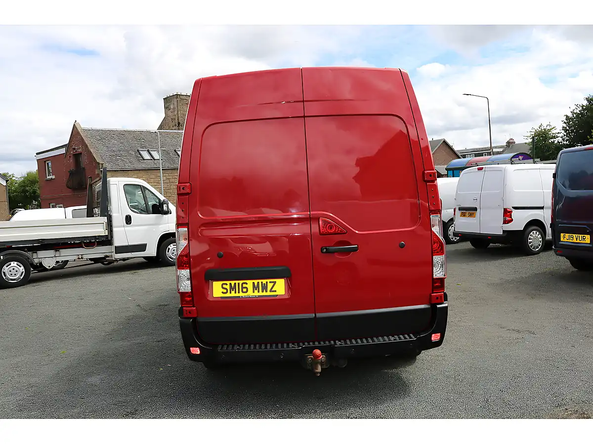 Used 2016 Nissan Nv400 Se H/R P/V Red - Interior and Exterior details 7