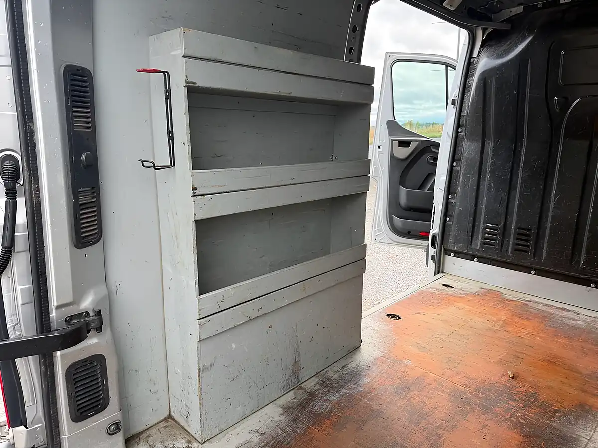 Used 2016 Nissan NV400 Se Silver - Interior and Exterior details 14